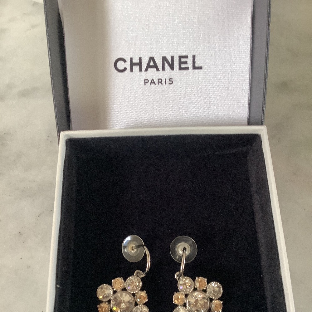 CHANEL earrings, authentic